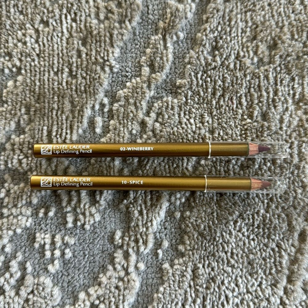 2 Estee Lauder Lip Defining Pencil spice ,wineberry B51 Made In Italy